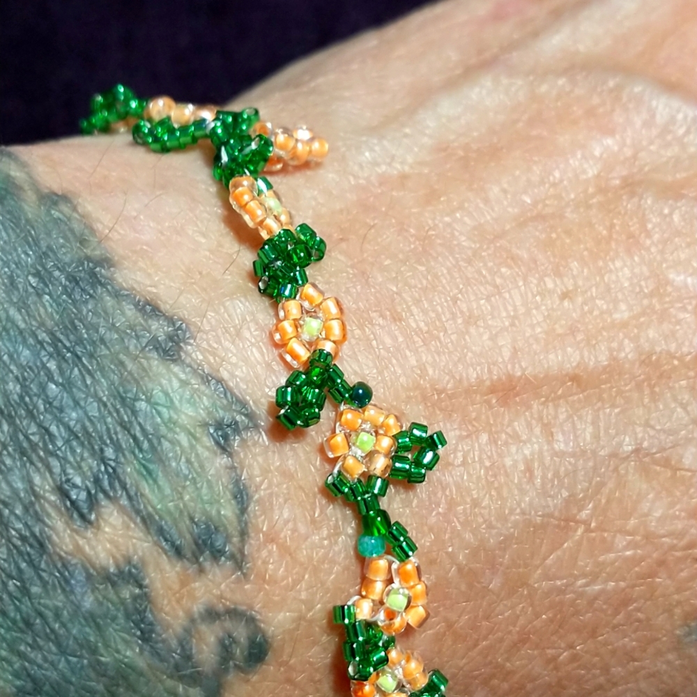 1oak Orange and Green Beaded Daisy Chain Bracelet